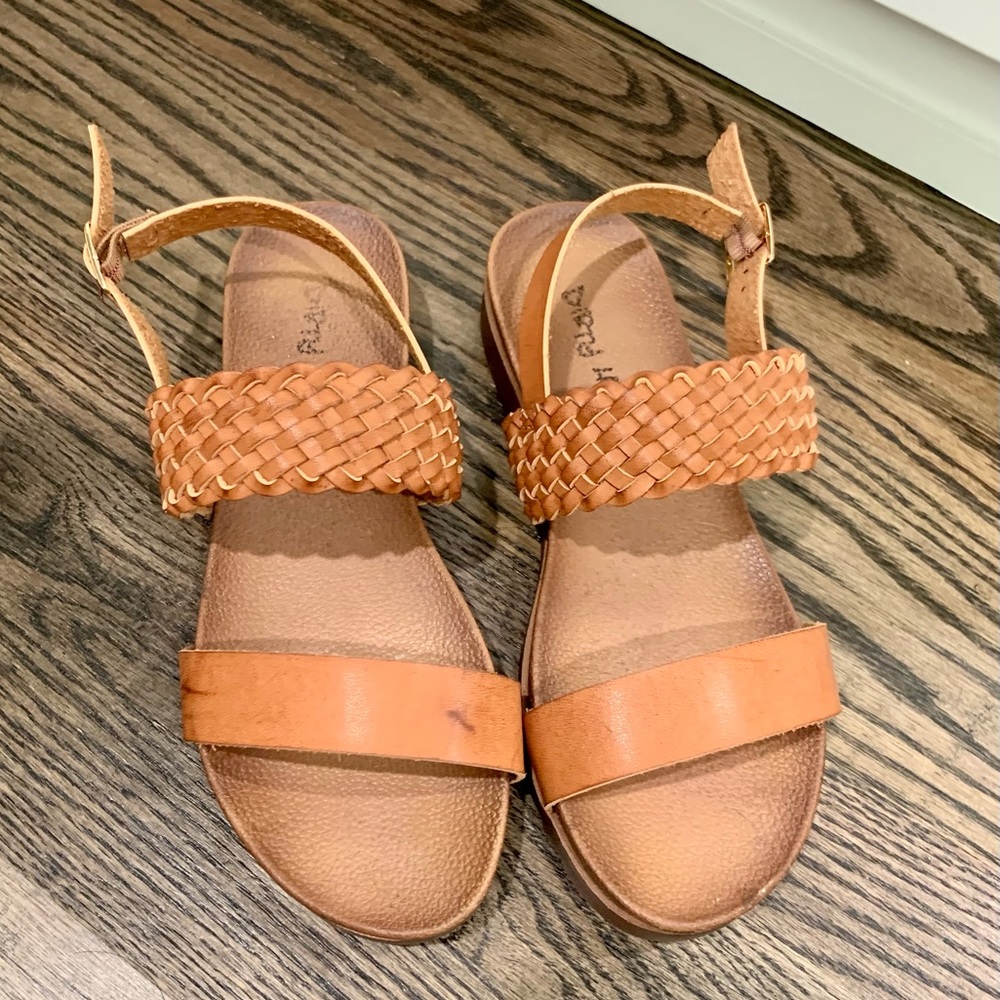Dirty Laundry sandals